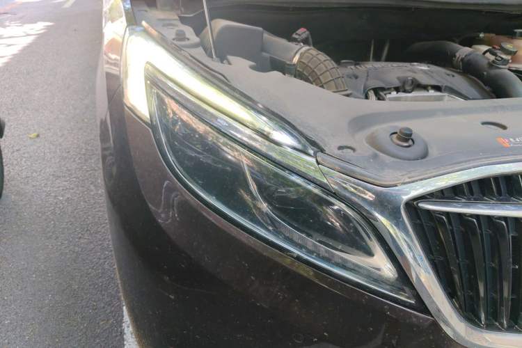 Used Buick GL8 2017 ES 28T Flagship Model China V Standard Right Front Headlight