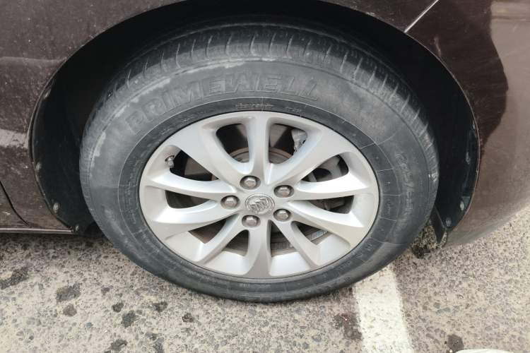 Used Buick GL8 2017 ES 28T Comfort Model China V Standard Right Front Wheel Hub