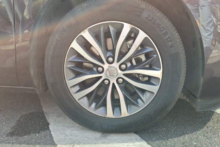 Used Buick GL8 2017 ES 28T Luxury Model China V Standard Right Front Wheel Hub