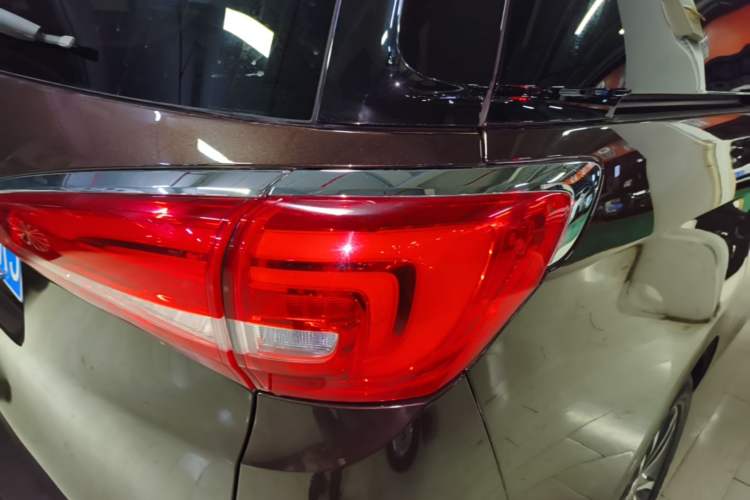 Used Buick GL8 2017 ES 28T Luxury Model China V Standard Right Rear Taillight