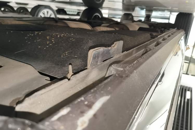 Used Buick GL8 2017 ES 28T Flagship Model China V Standard Right Side Sill