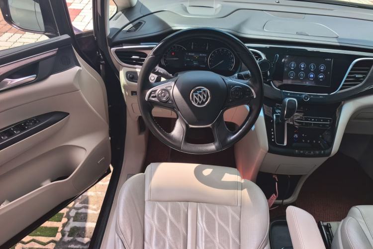 Used Buick GL8 2017 28T Avenir Avia National Emission Standard V Steering Wheel