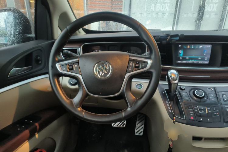 Used Buick GL8 2017 25S Luxury Version China V Standard Steering Wheel