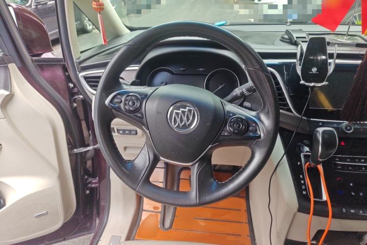 Used Buick GL8 2017 28T Avenir Avia National Emission Standard V Steering Wheel