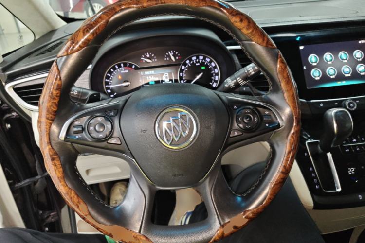 Used Buick GL8 2017 28T Avenir Avia National Emission Standard V Steering Wheel