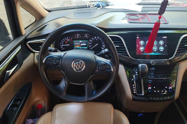 Used Buick GL8 2017 ES 28T Flagship Model China V Standard Steering Wheel