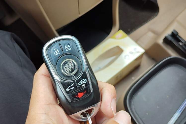 Used Buick GL8 2017 ES 28T Flagship Model China V Standard Vehicle Key