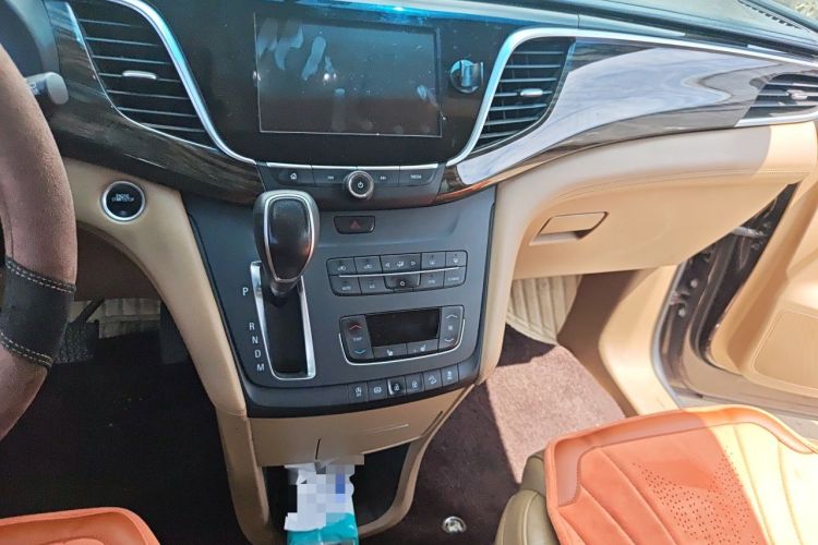 Used Buick GL8 2017 ES 28T Premium Version China V Standard Audio And AC Panel