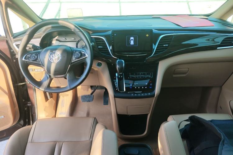 Used Buick GL8 2017 ES 28T Flagship Model China V Standard Center Console