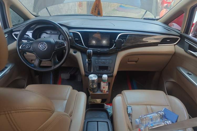 Used Buick GL8 2017 ES 28T Premium Version China V Standard Center Console