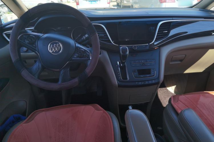 Used Buick GL8 2017 ES 28T Premium Version China V Standard Center Console