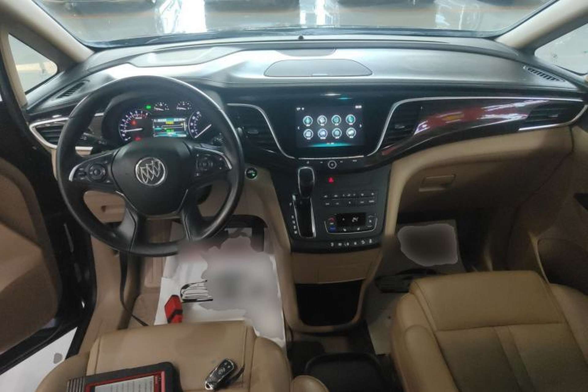 Used Buick GL8 2017 ES 28T Premium Version China V Standard Center Console