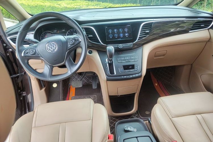 Used Buick GL8 2017 ES 28T Premium Version China V Standard Center Console