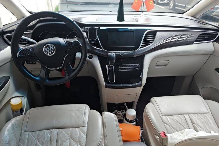 Used Buick GL8 2017 28T Avenir Avia National Emission Standard V Center Console