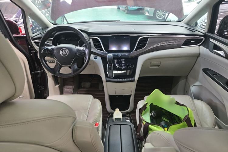 Used Buick GL8 2017 28T Avenir Avia National Emission Standard V Center Console