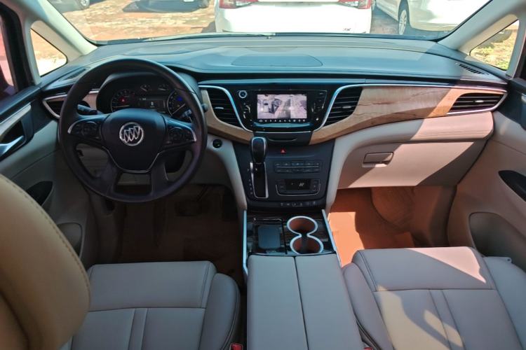 Used Buick GL8 2017 ES 28T Comfort Model China V Standard Center Console