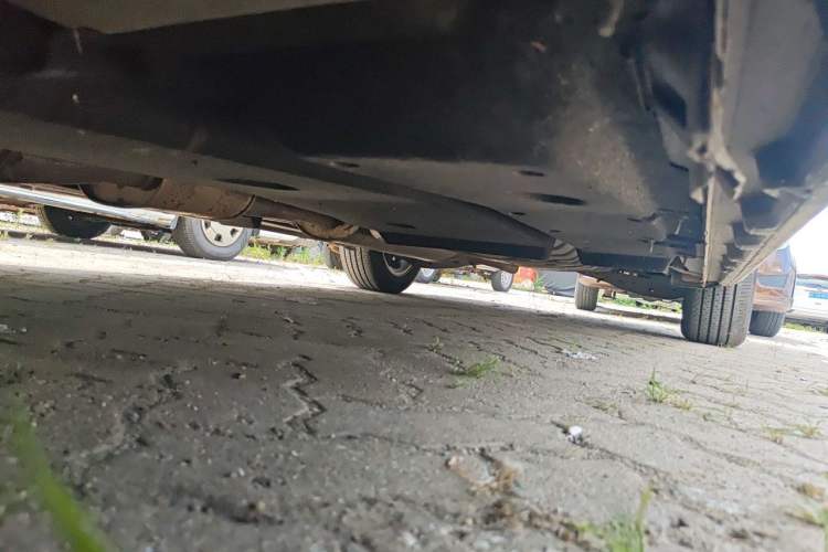 Used Buick GL8 2017 ES 28T Premium Version China V Standard Chassis Front Left