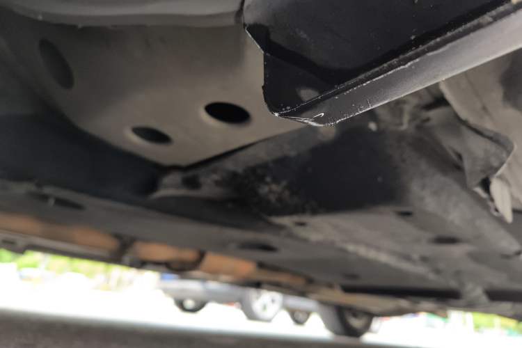 Used Buick GL8 2017 ES 28T Comfort Model China V Standard Chassis Front Left