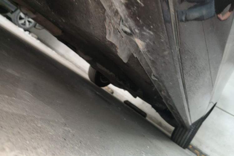 Used Buick GL8 2017 ES 28T Premium Version China V Standard Chassis Front Left