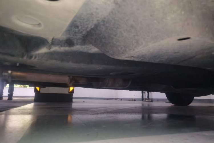 Used Buick GL8 2017 ES 28T Flagship Model China V Standard Chassis Front Left