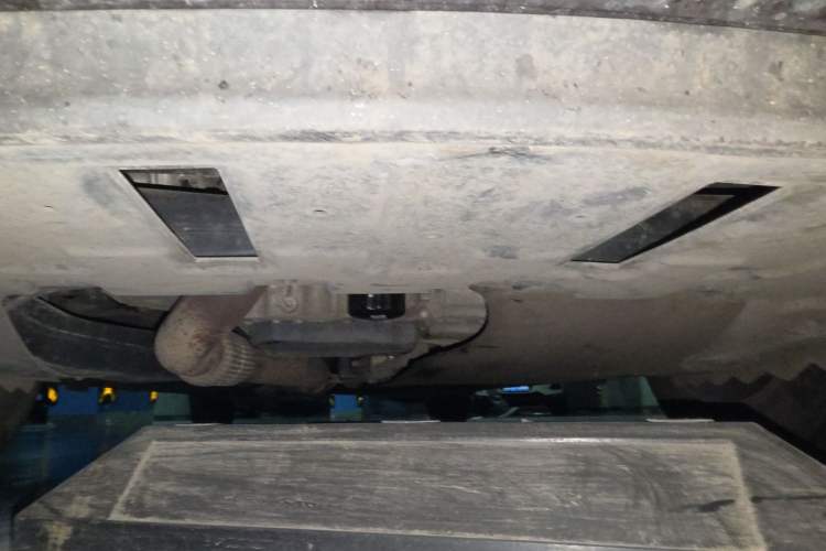 Used Buick GL8 2017 ES 28T Luxury Model China V Standard Chassis Front