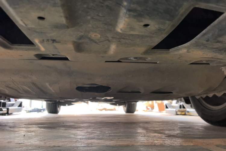 Used Buick GL8 2017 ES 28T Luxury Model China V Standard Chassis Front