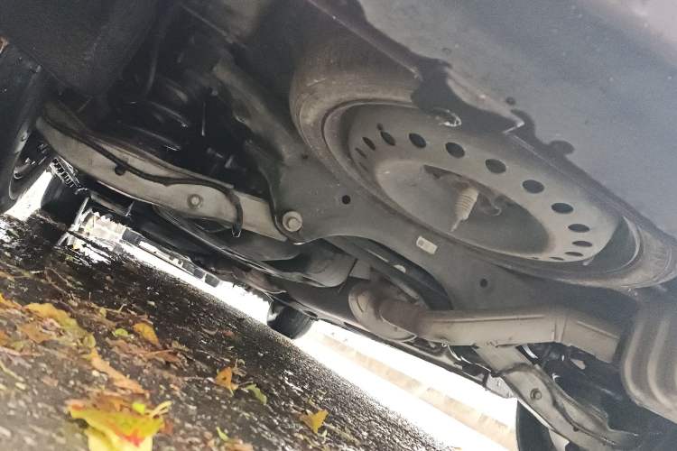 Used Buick GL8 2017 ES 28T Comfort Model China V Standard Chassis Rear