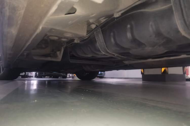 Used Buick GL8 2017 ES 28T Flagship Model China V Standard Chassis Rear Left