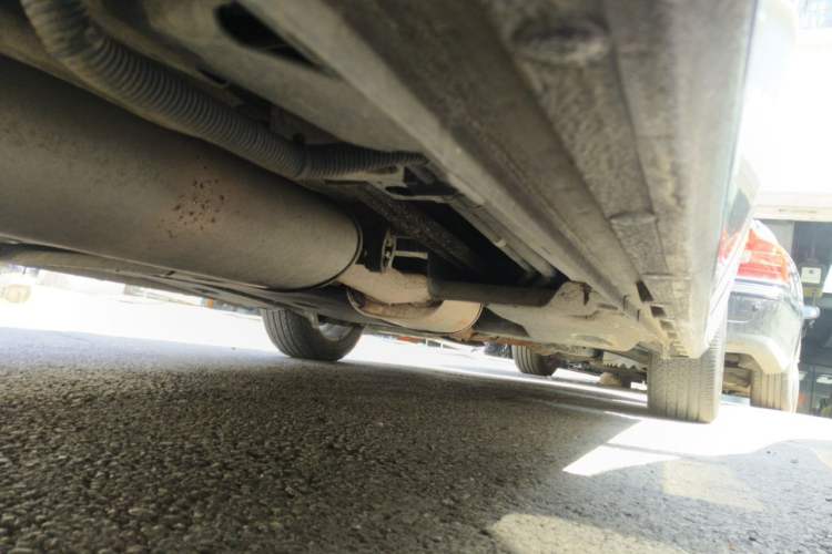 Used Buick GL8 2017 ES 28T Comfort Model China V Standard Chassis Rear Right