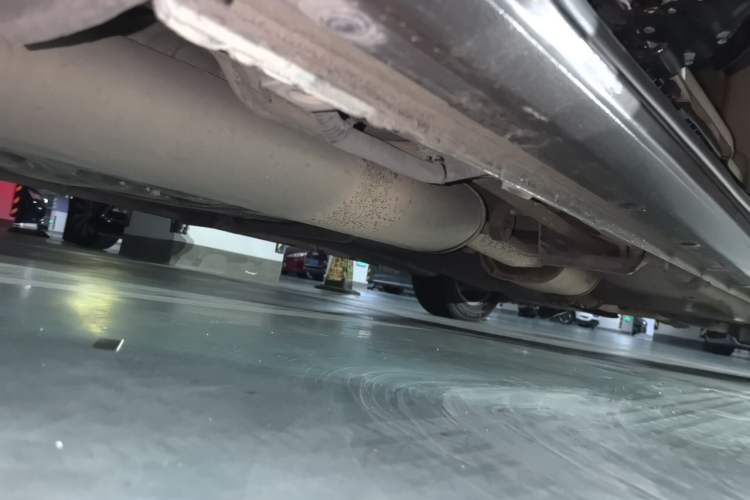 Used Buick GL8 2017 ES 28T Luxury Model China V Standard Chassis Rear Right