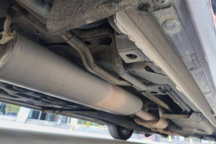 Used Buick GL8 2017 ES 28T Luxury Model China V Standard Chassis Rear Right