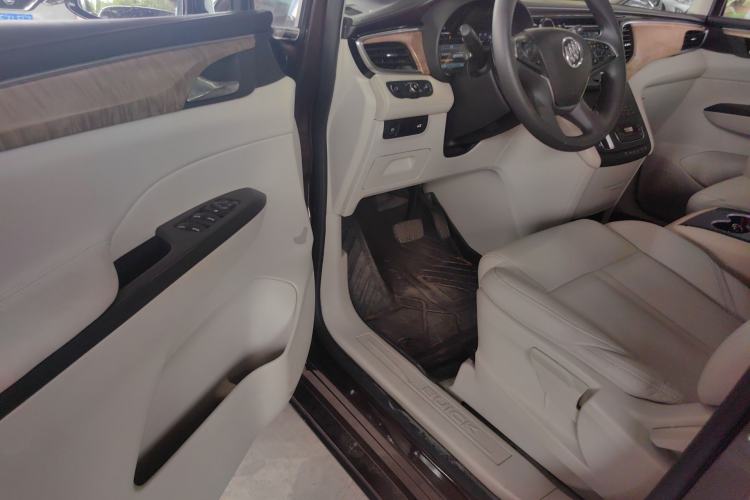 Used Buick GL8 2017 ES 28T Comfort Model China V Standard Driver Seat