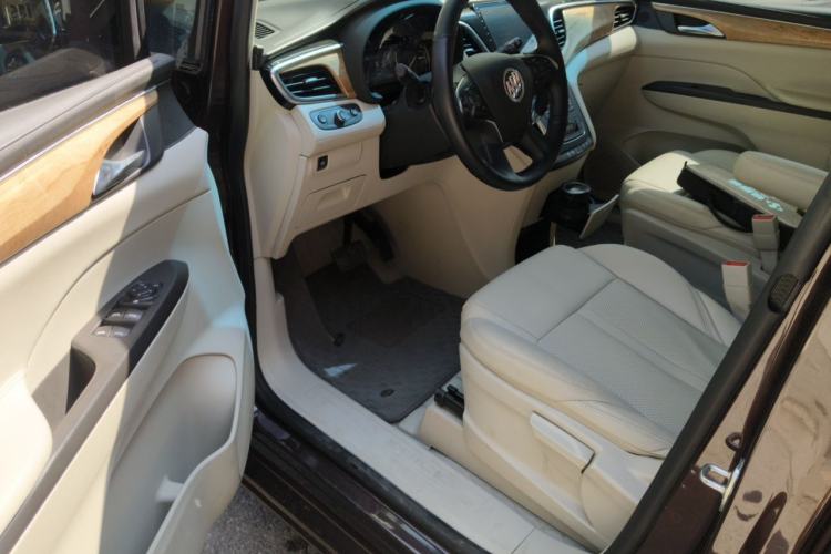 Used Buick GL8 2017 ES 28T Comfort Model China V Standard Driver Seat