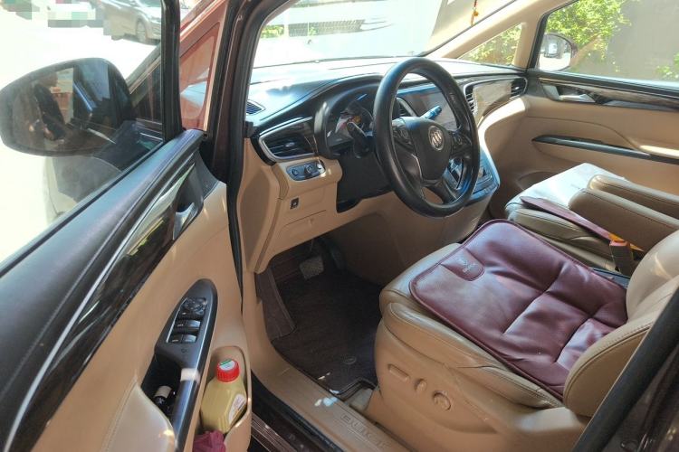 Used Buick GL8 2017 ES 28T Premium Version China V Standard Driver Seat