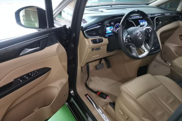 Used Buick GL8 2017 ES 28T Flagship Model China V Standard Driver Seat