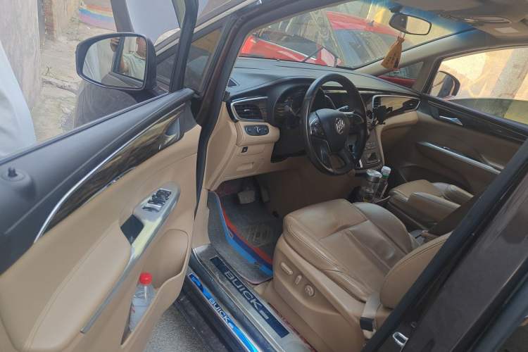 Used Buick GL8 2017 ES 28T Premium Version China V Standard Driver Seat