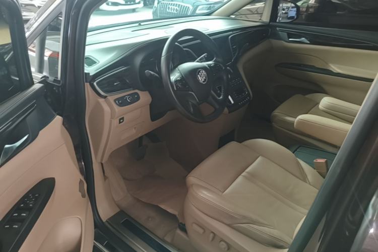 Used Buick GL8 2017 ES 28T Premium Version China V Standard Driver Seat
