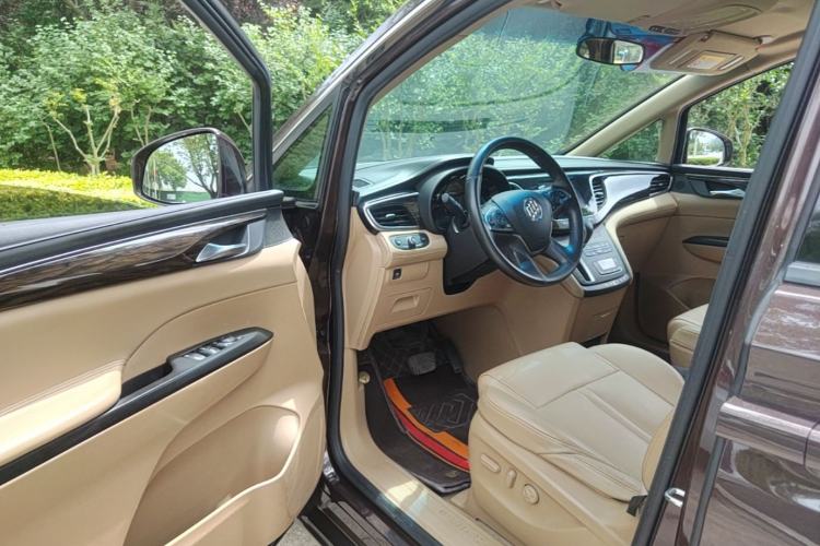 Used Buick GL8 2017 ES 28T Premium Version China V Standard Driver Seat