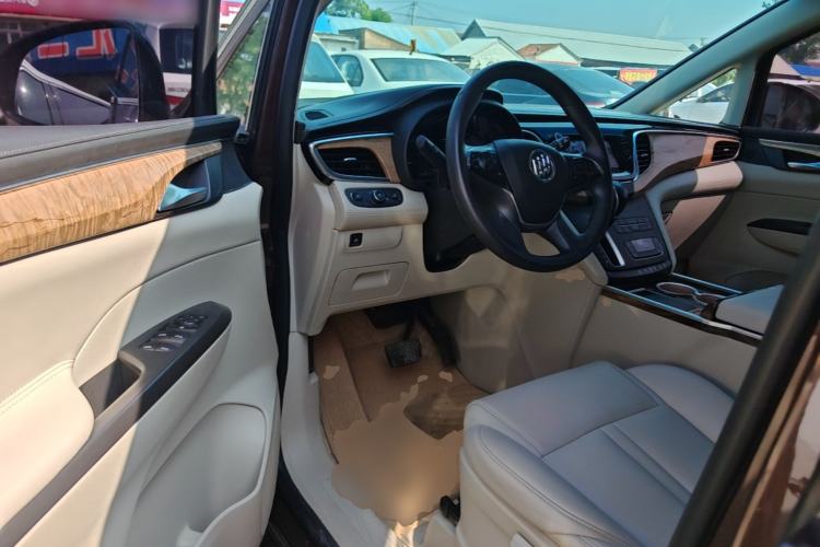Used Buick GL8 2017 ES 28T Comfort Model China V Standard Driver Seat