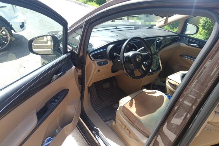 Used Buick GL8 2017 ES 28T Luxury Model China V Standard Driver Seat