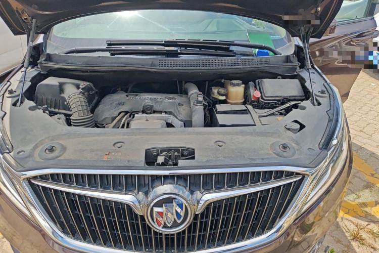 Used Buick GL8 2017 ES 28T Premium Version China V Standard Engine Bay
