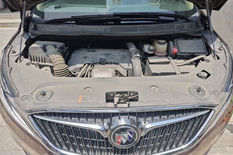 Used Buick GL8 2017 ES 28T Flagship Model China V Standard Engine Bay
