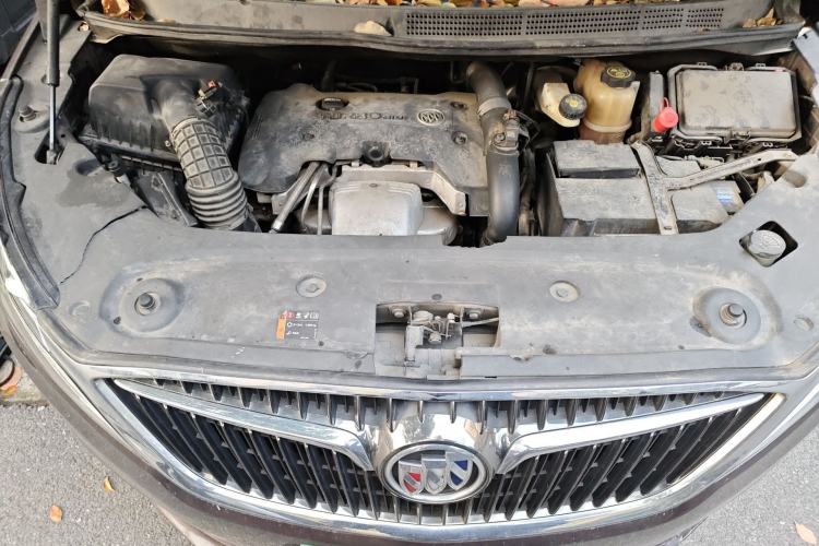 Used Buick GL8 2017 ES 28T Luxury Model China V Standard Engine Bay