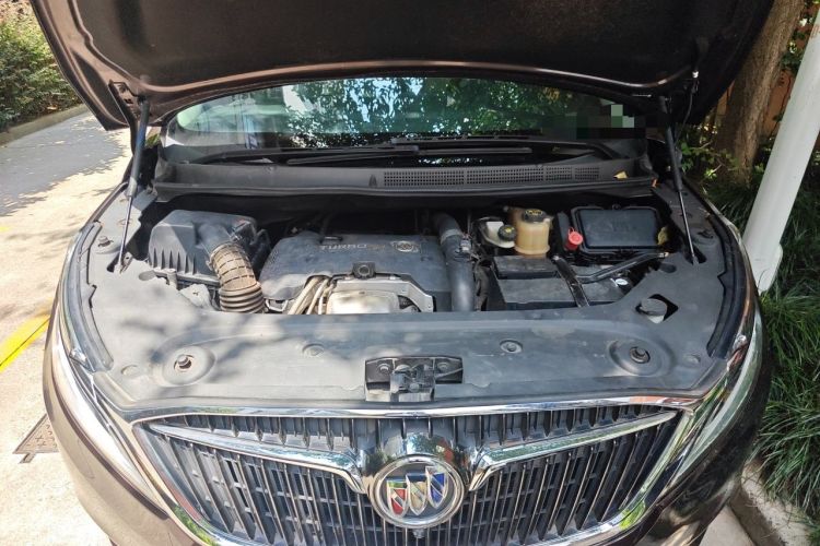 Used Buick GL8 2017 ES 28T Comfort Model China V Standard Engine Bay