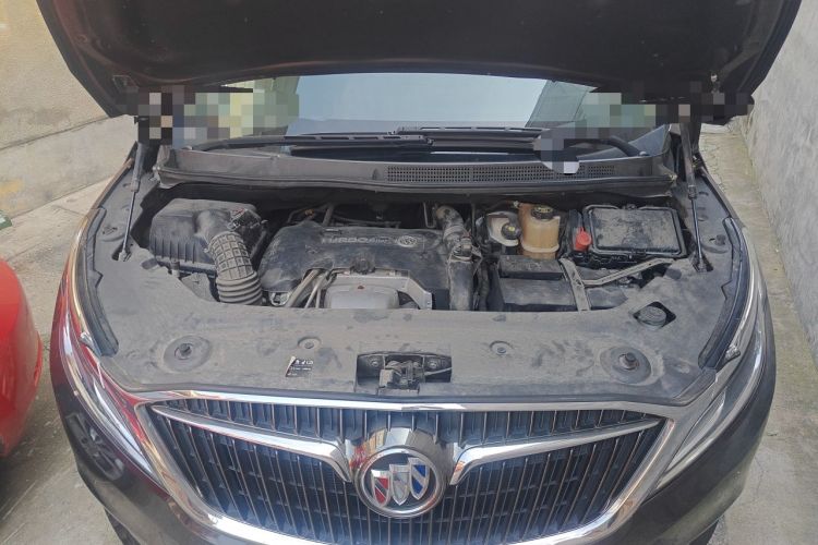 Used Buick GL8 2017 ES 28T Premium Version China V Standard Engine Bay