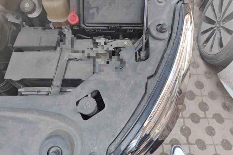 Used Buick GL8 2017 ES 28T Flagship Model China V Standard Engine Bay Left