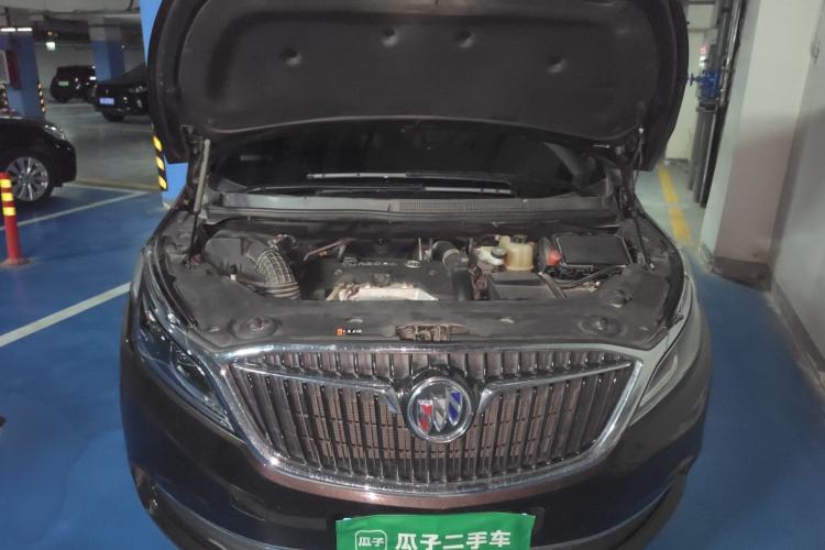 Used Buick GL8 2017 ES 28T Luxury Model China V Standard Engine Bay