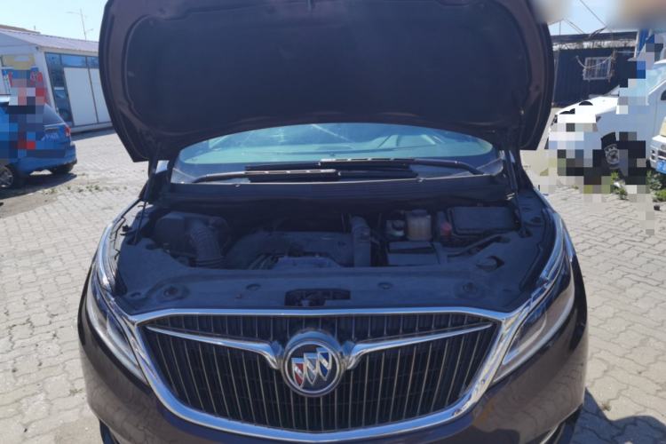 Used Buick GL8 2017 ES 28T Premium Version China V Standard Engine Bay
