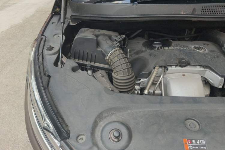 Used Buick GL8 2017 ES 28T Premium Version China V Standard Engine Bay Right