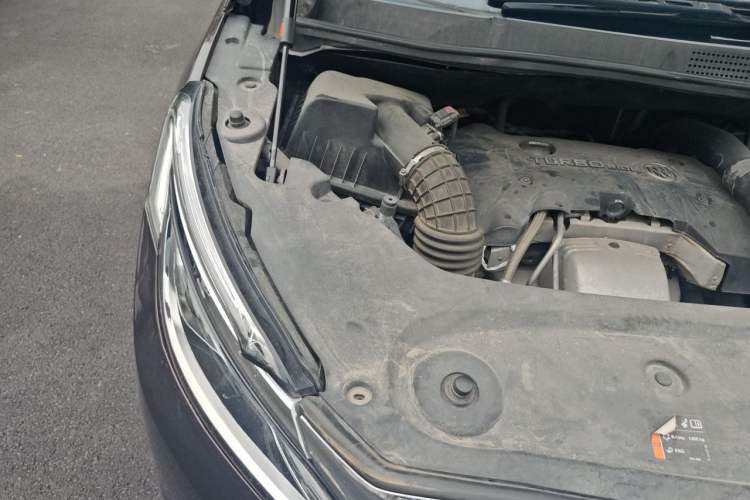 Used Buick GL8 2017 ES 28T Comfort Model China V Standard Engine Bay Right